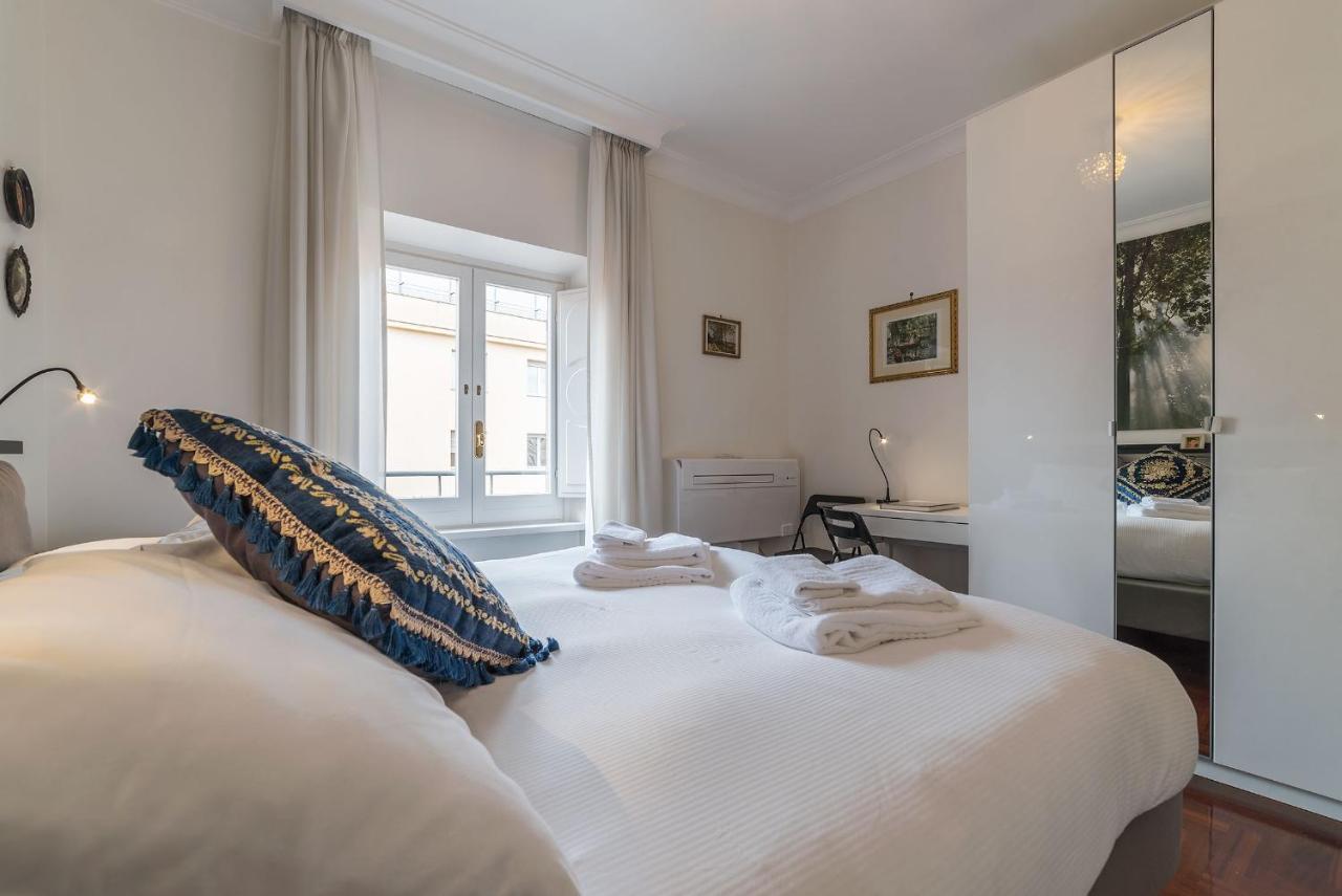 Apartamento Quiet And Classic On Two Floors, By Trevi Fountain - Fromhometorome