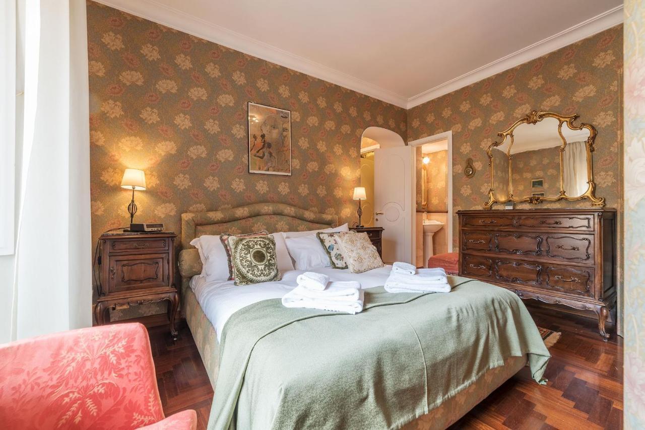 Appartamento Quiet And Classic On Two Floors, By Trevi Fountain - Fromhometorome *